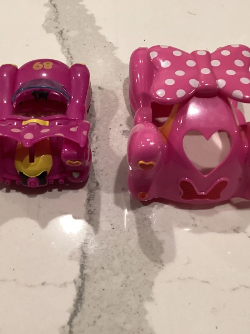 Disney Minnie Mouse Transforming Roadster Racer Car - Snaps Together! Pull back